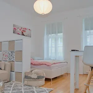 Apartment White Lotus, Wien